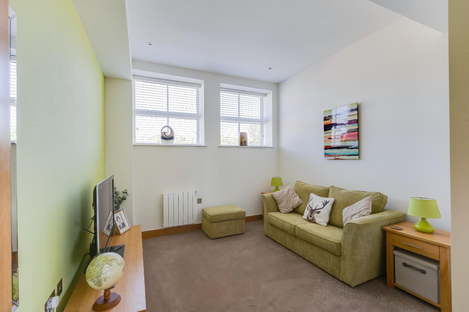 115 Headlands, Hayes Point, Sully, CF64 5QH